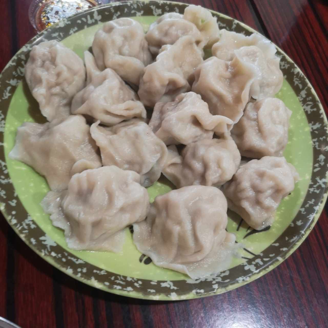 Dumplings de puerco y apio