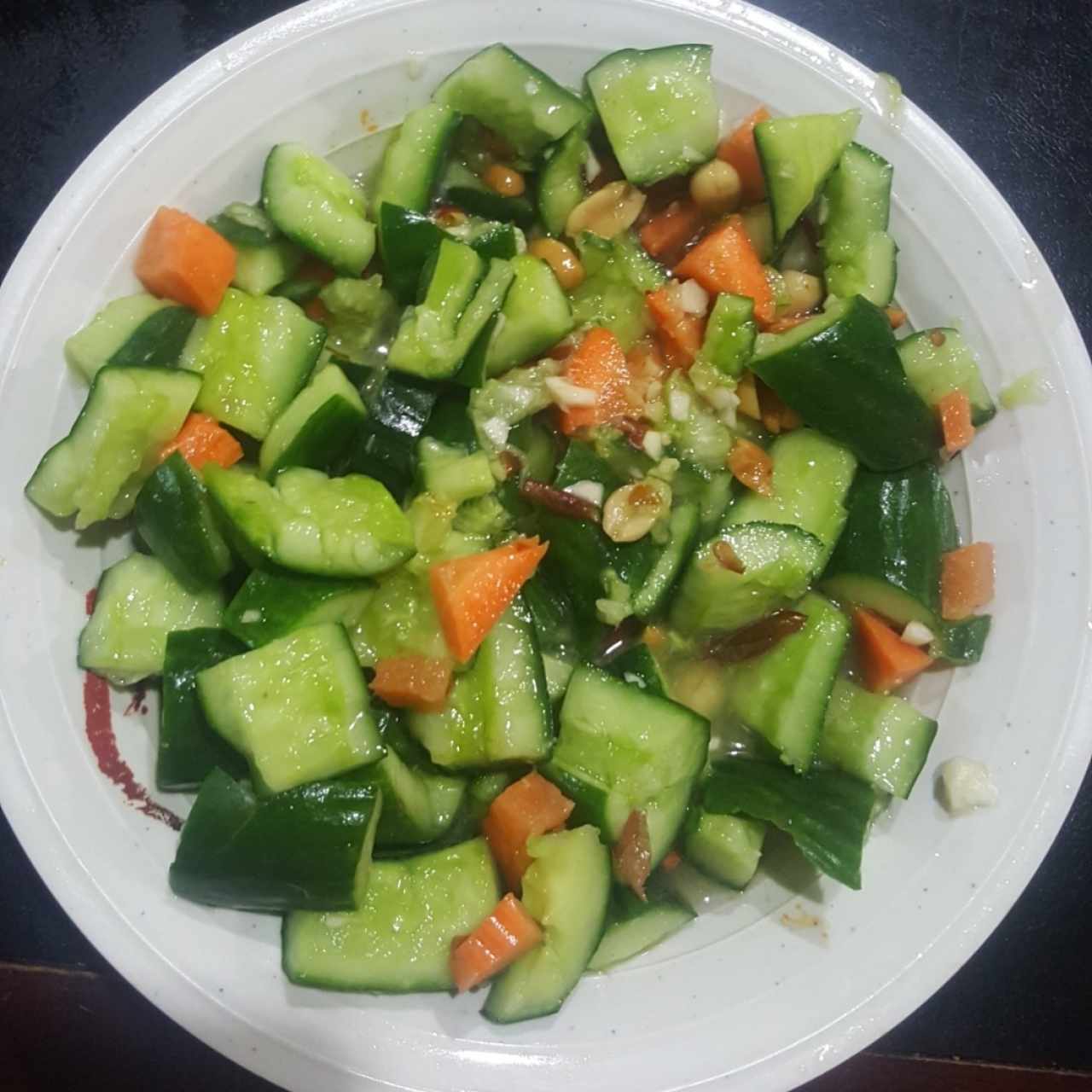 ensalada de pepino y maní