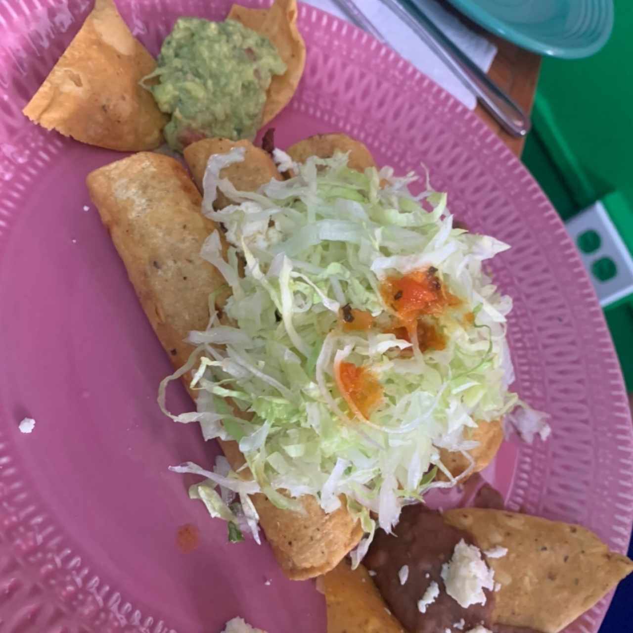 Taquitos de pollo