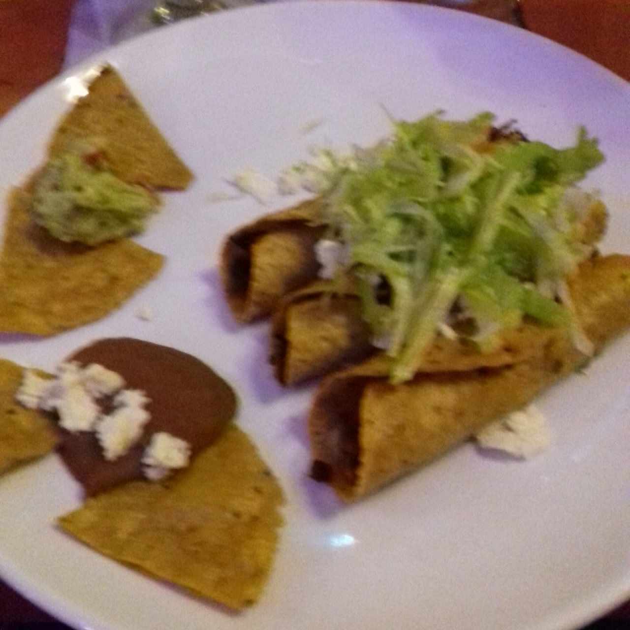 Tacos Fritos Mixtos