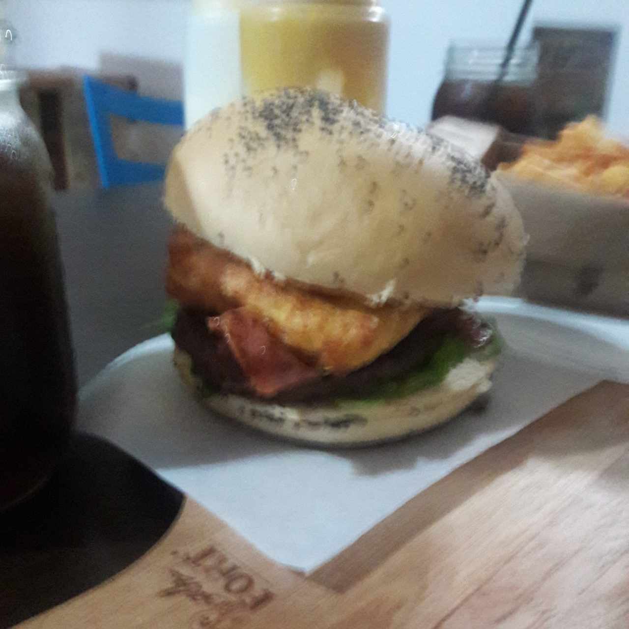 Bomburger...