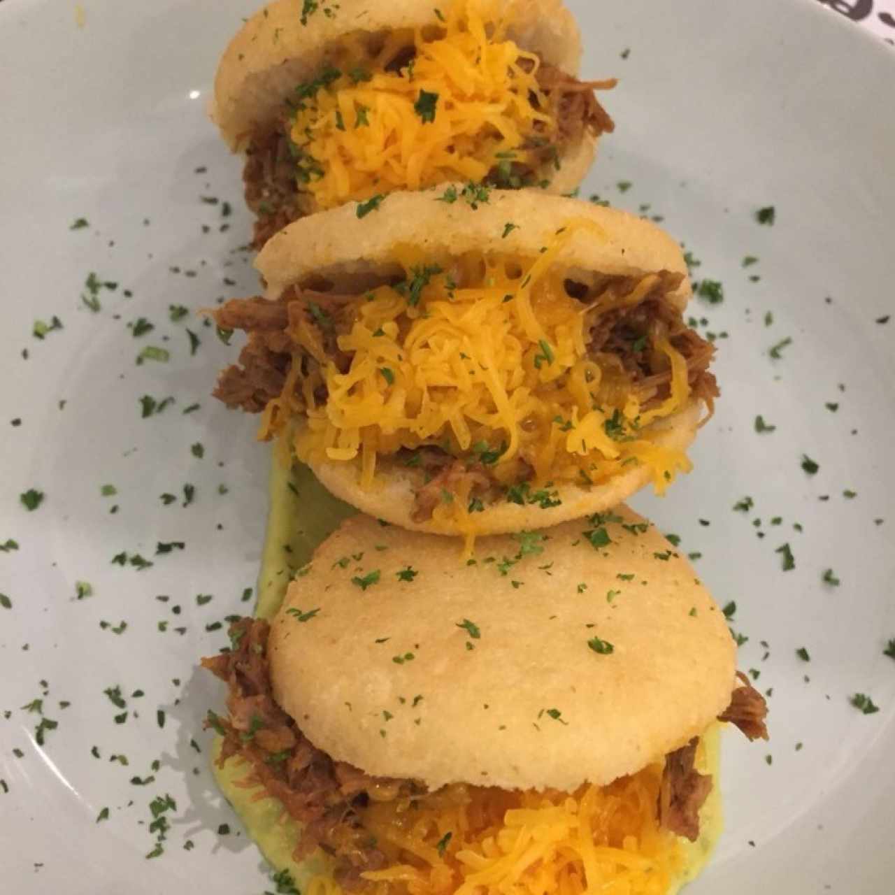 trio de arepas