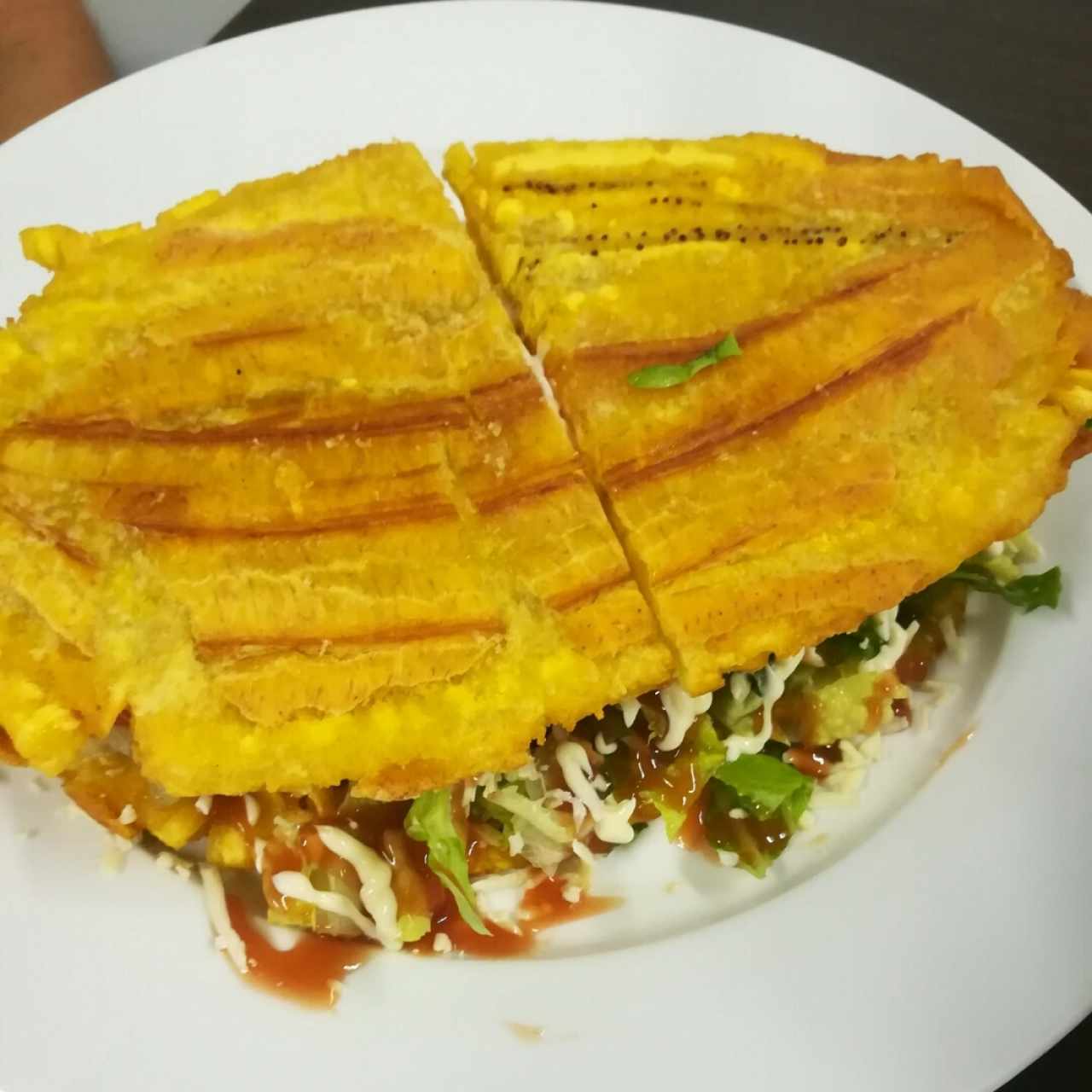 Patacón relleno