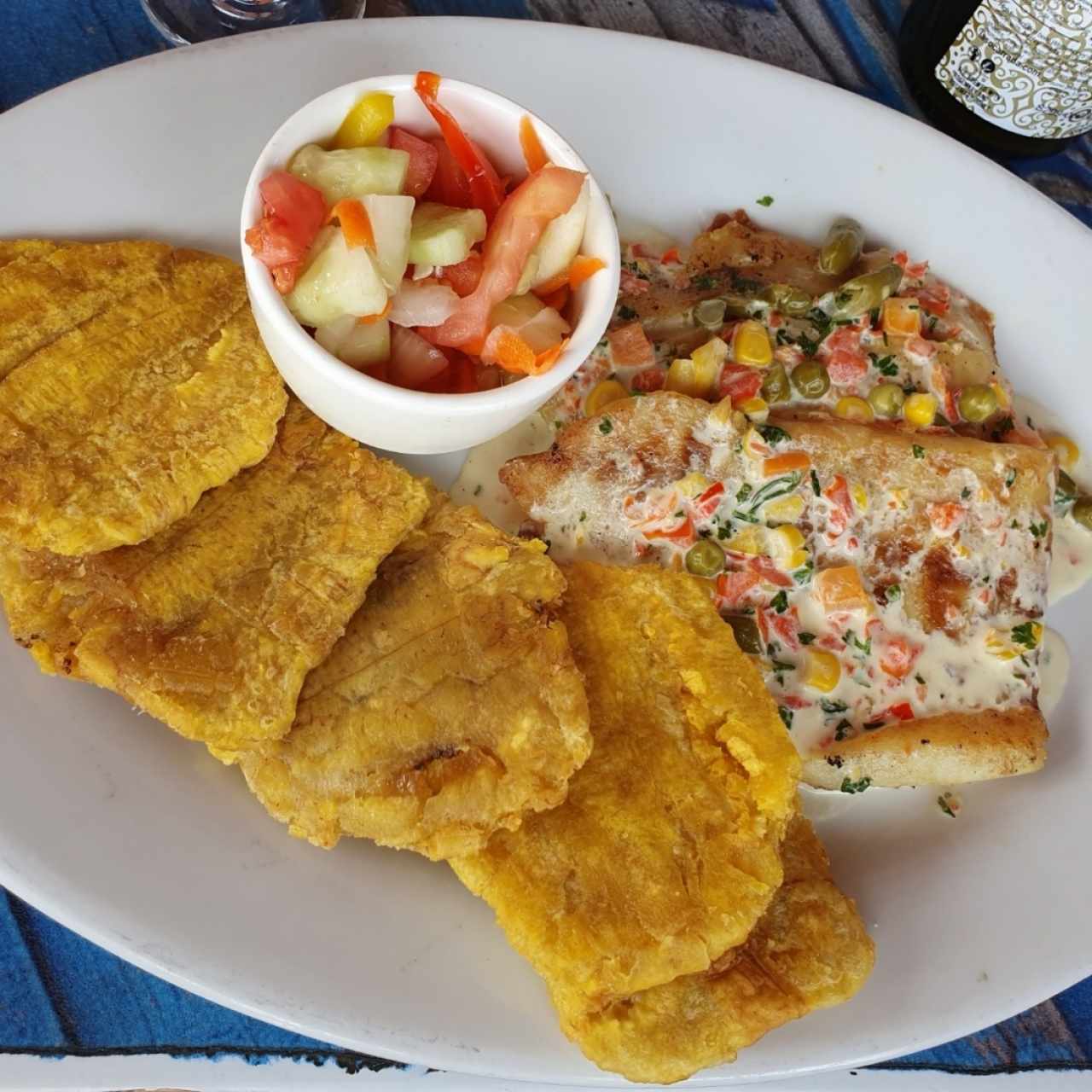 Corvina son salsa de coco