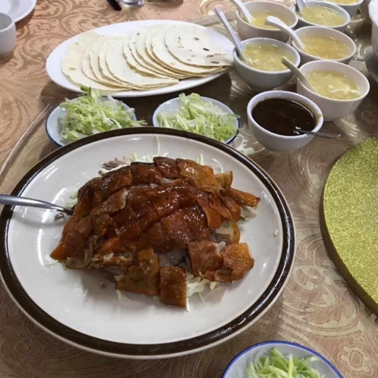 pato a la peking y sopa de maiz