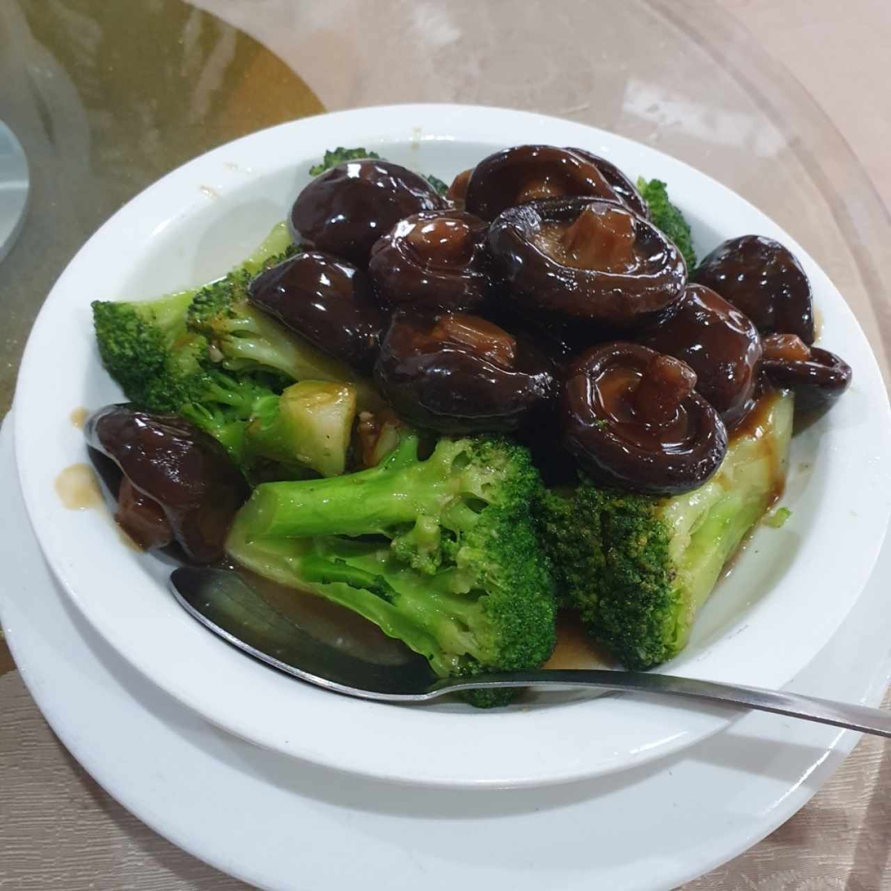 hongos con brocoli