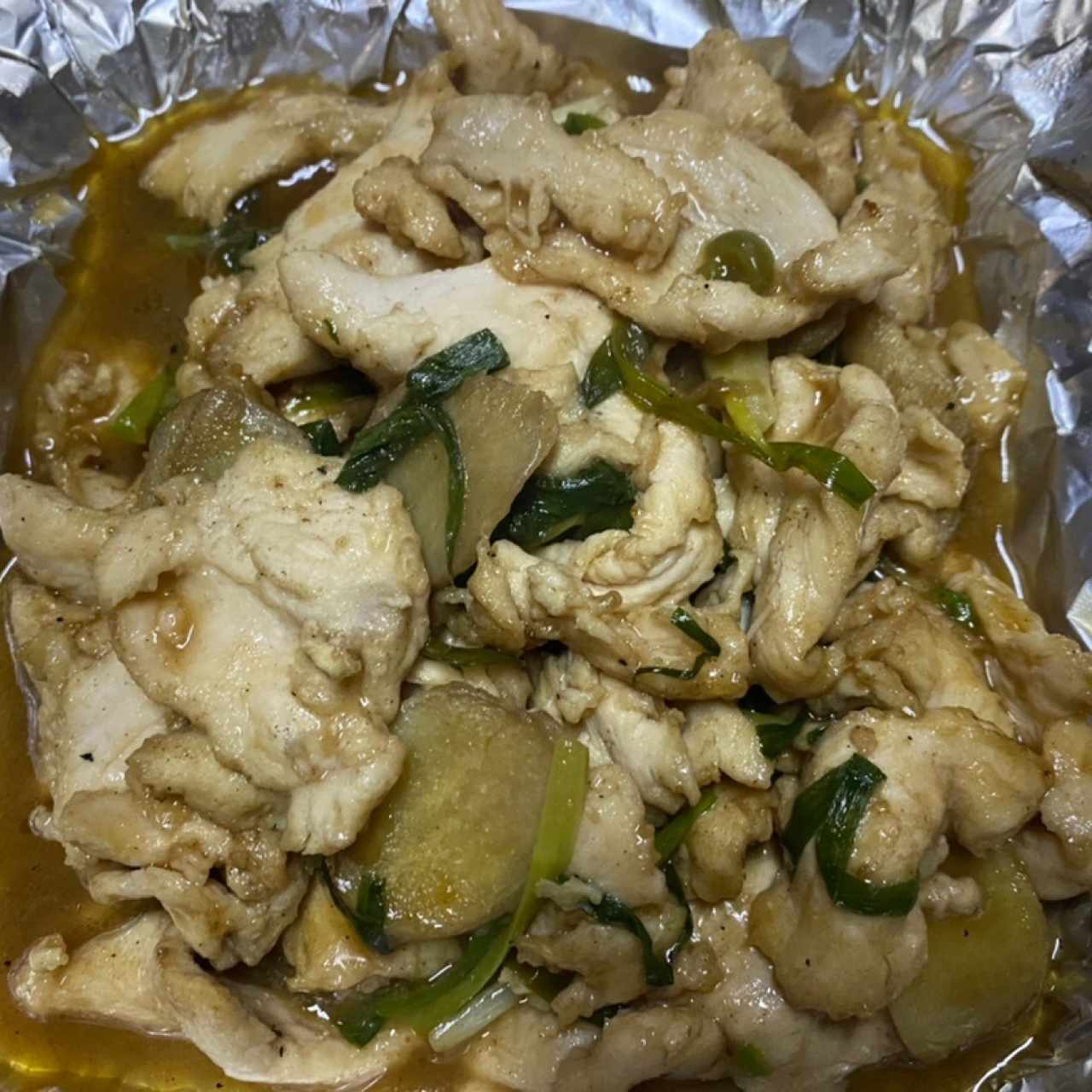 Filete de Pollo con Jengibre y Cebollina