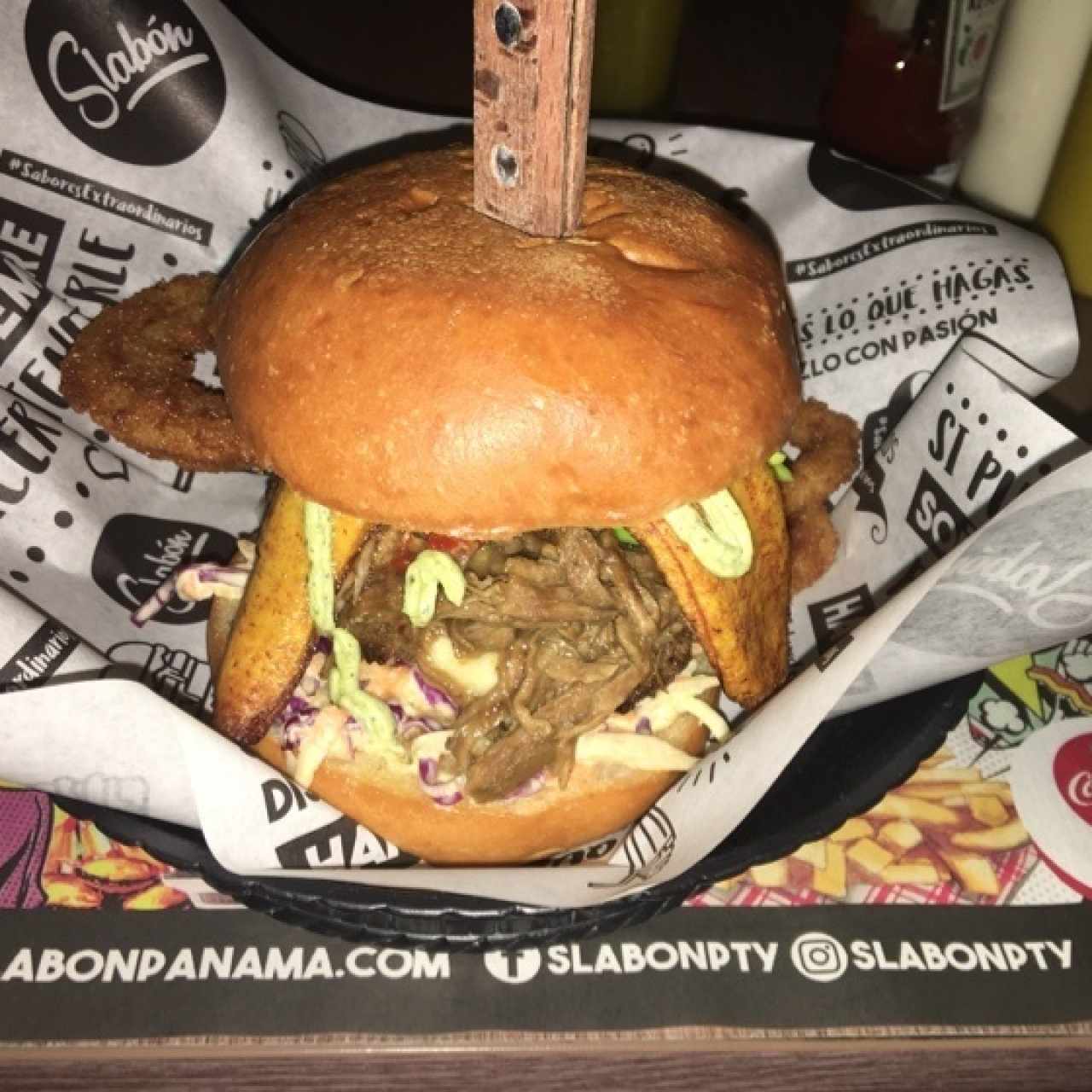 Hamburguesa La Panameña 