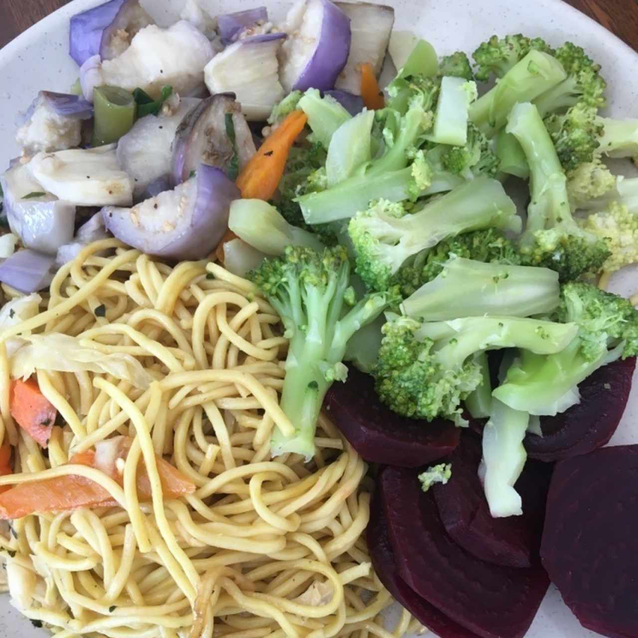 fideos remolacha broccoli berenjenas. 