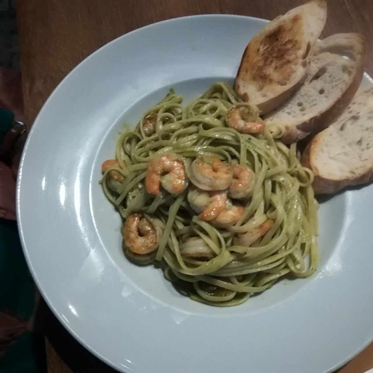 con camarones al pesto