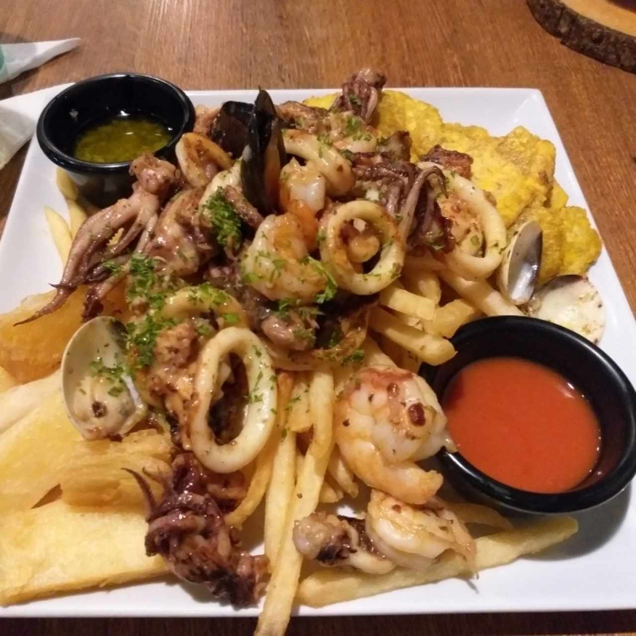 picada de mariscos