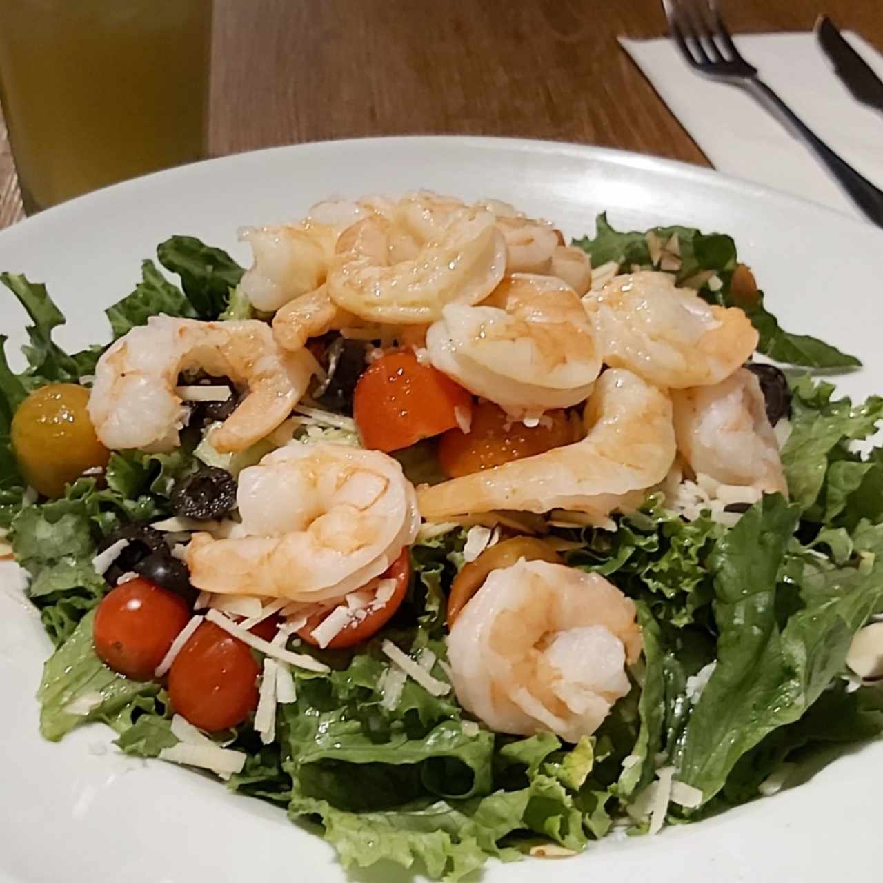 ensalada de camarones