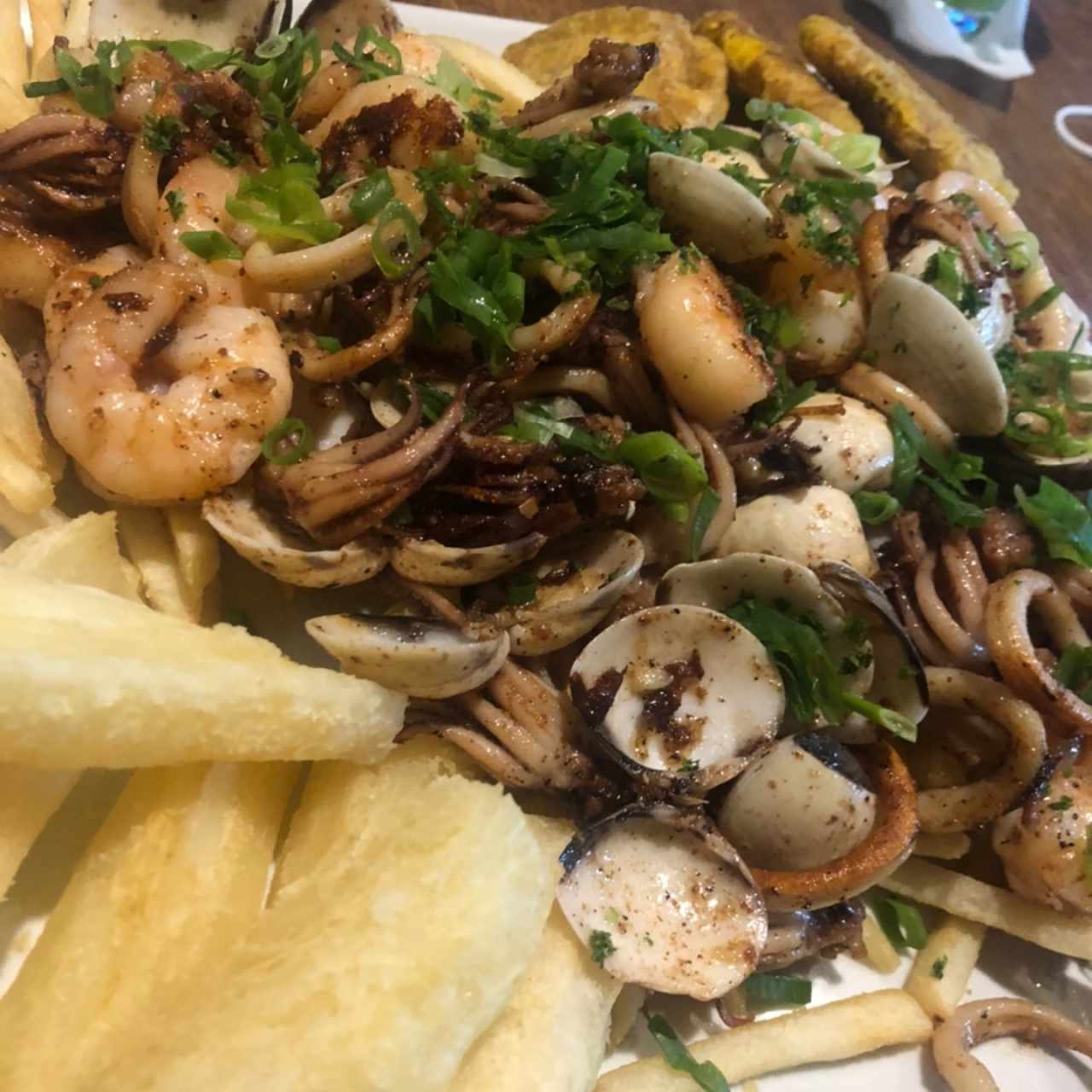 Picada de mariscos 