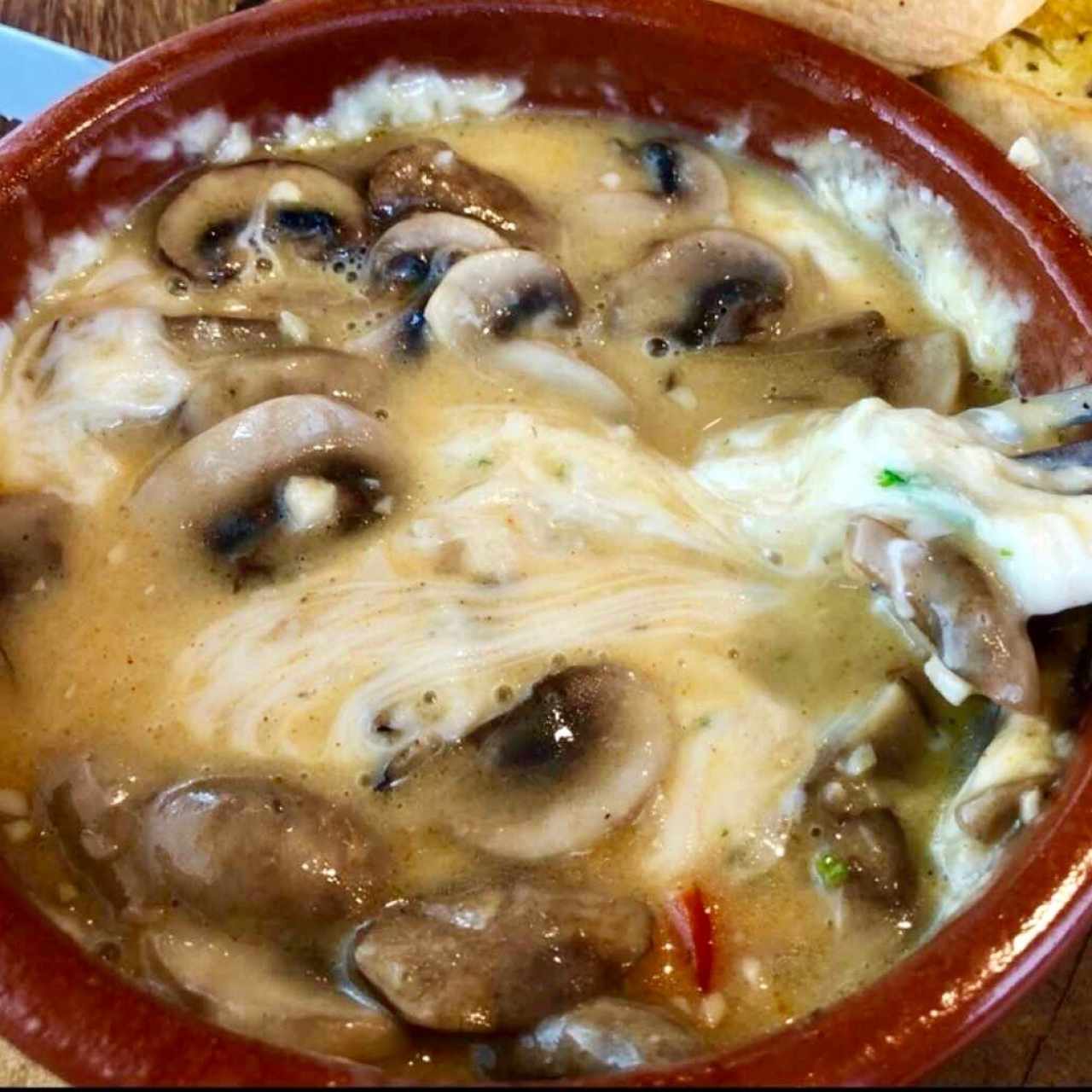 Hongos en queso fundido 😯👍🏻