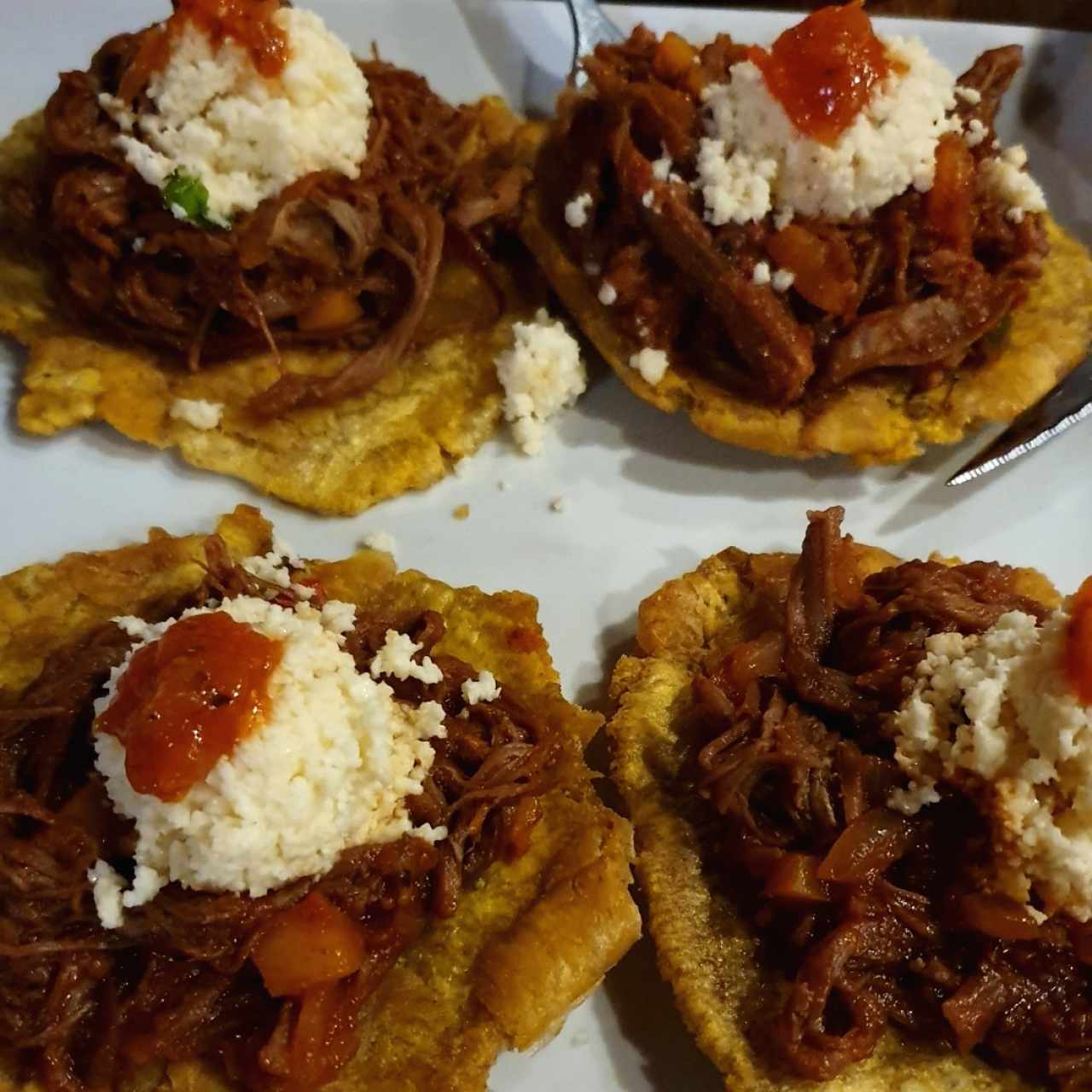 patacones con carne