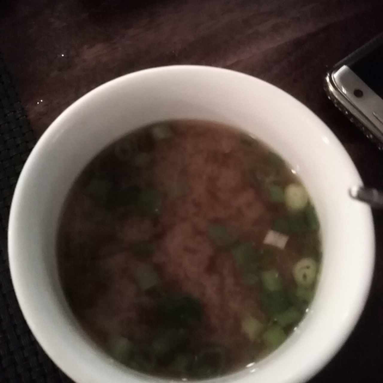 Caldo de frijol de soya fermentado (cortesia de la casa) 