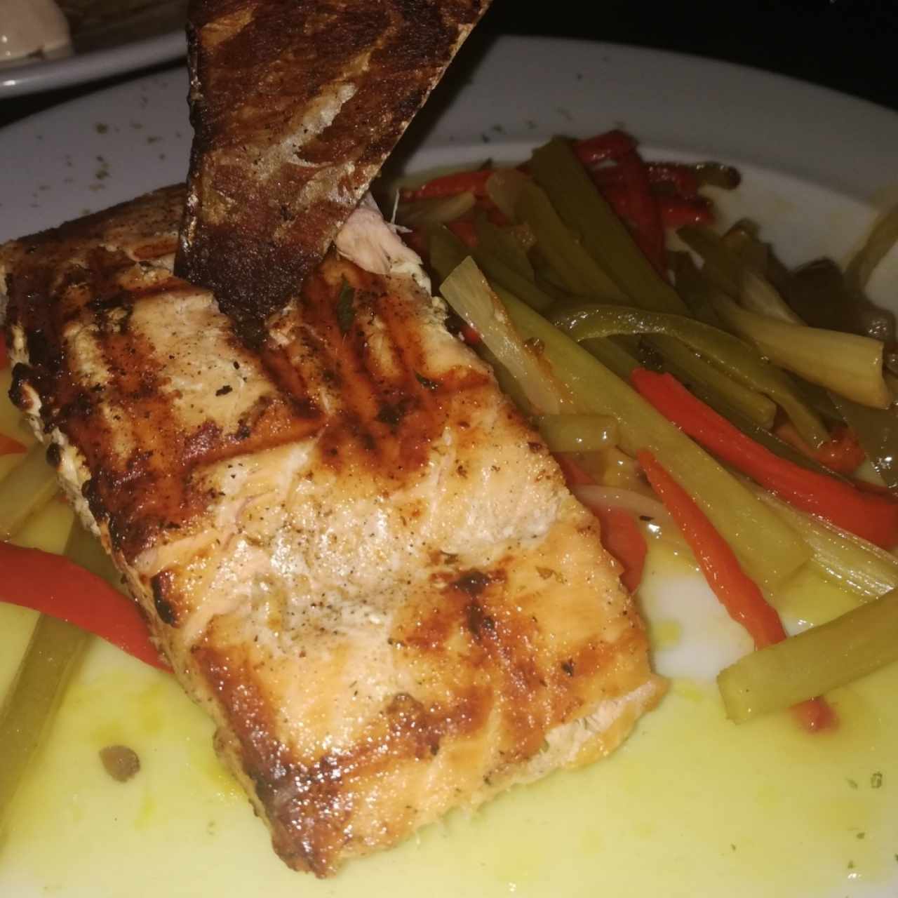 Salmon en Salsa de Maracuya