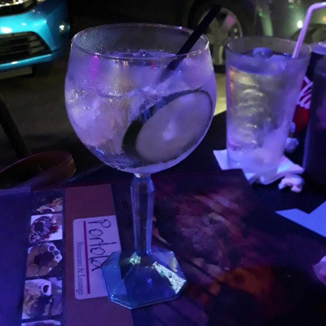 hendricks con tónica 