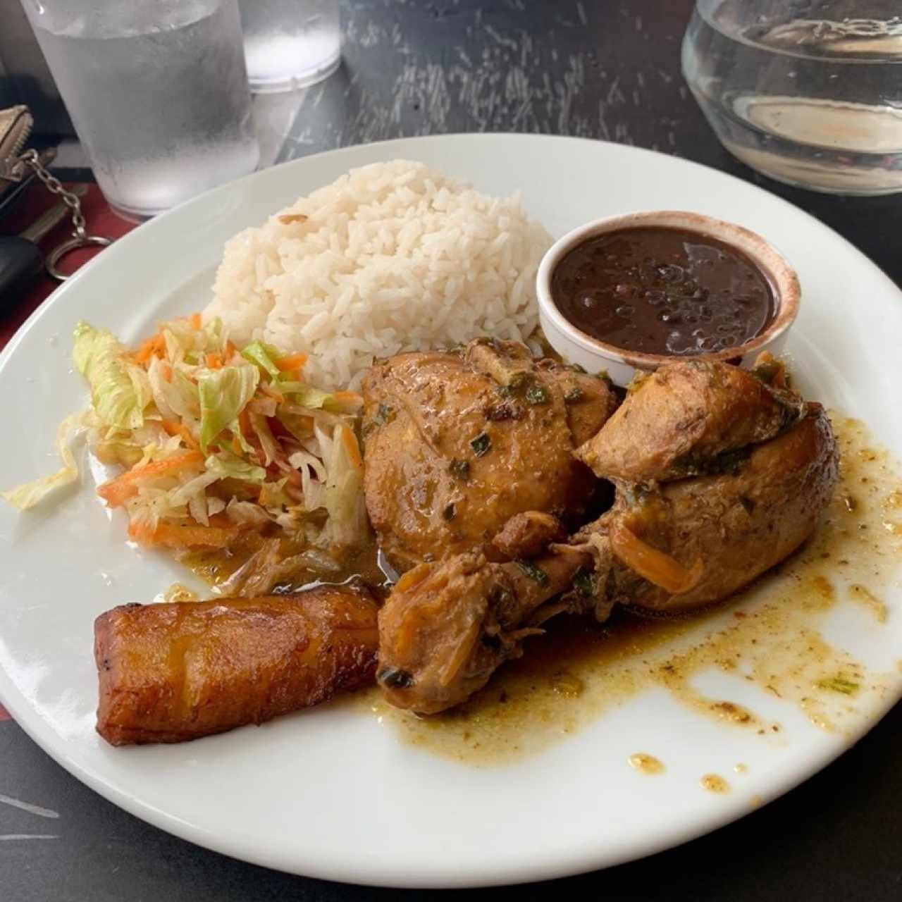 Pollo guisado