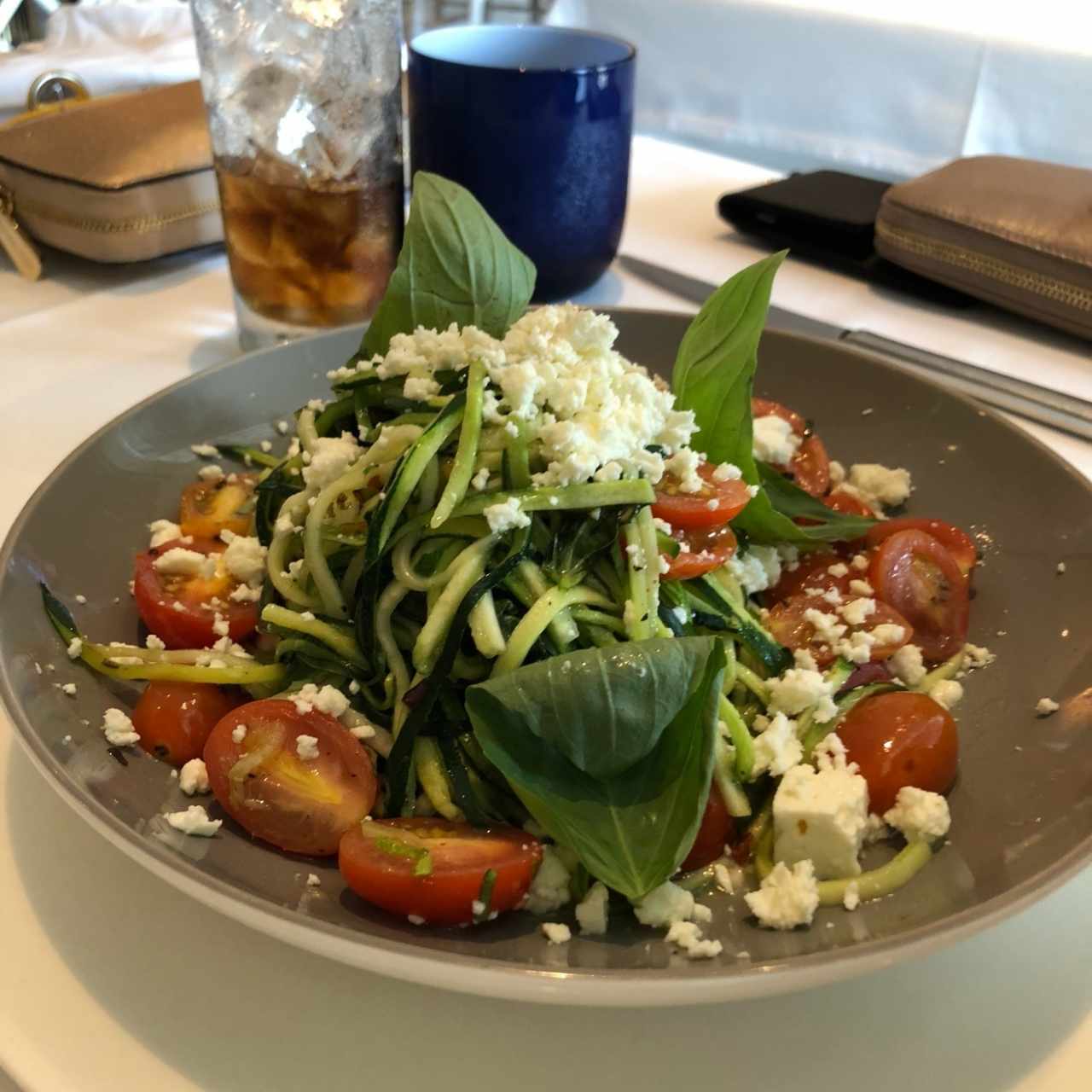 pasta de zuchini con feta