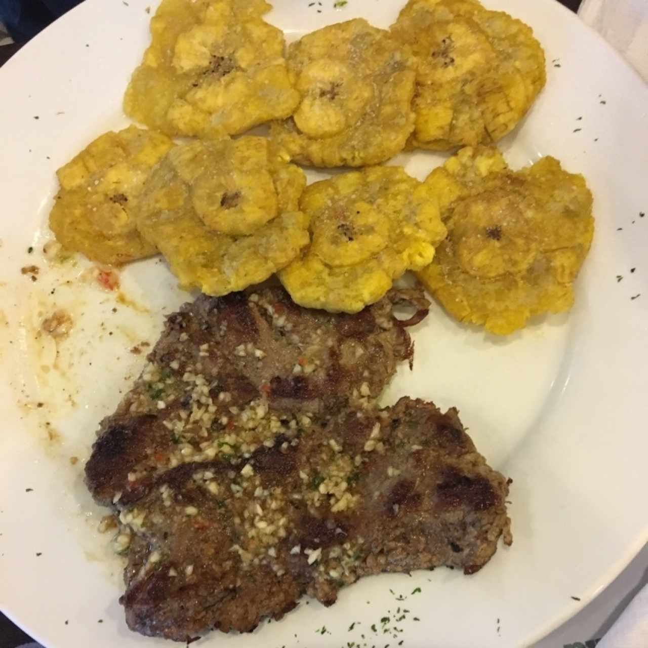 filete de res al ajillo, muy, muy bueno