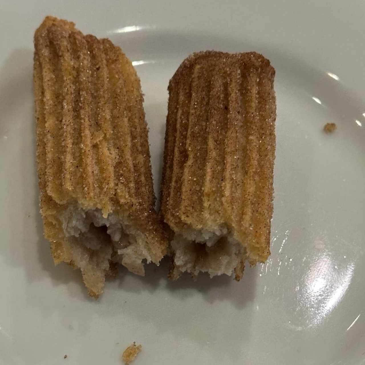 Churro Relleno de Manzana con Canela