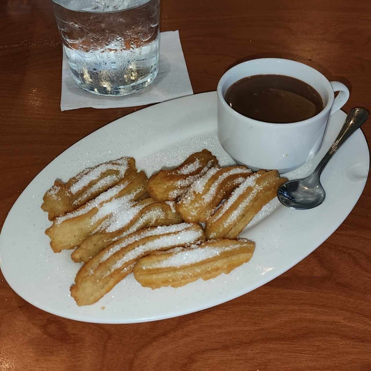 Mini Churros con Chocolate Español