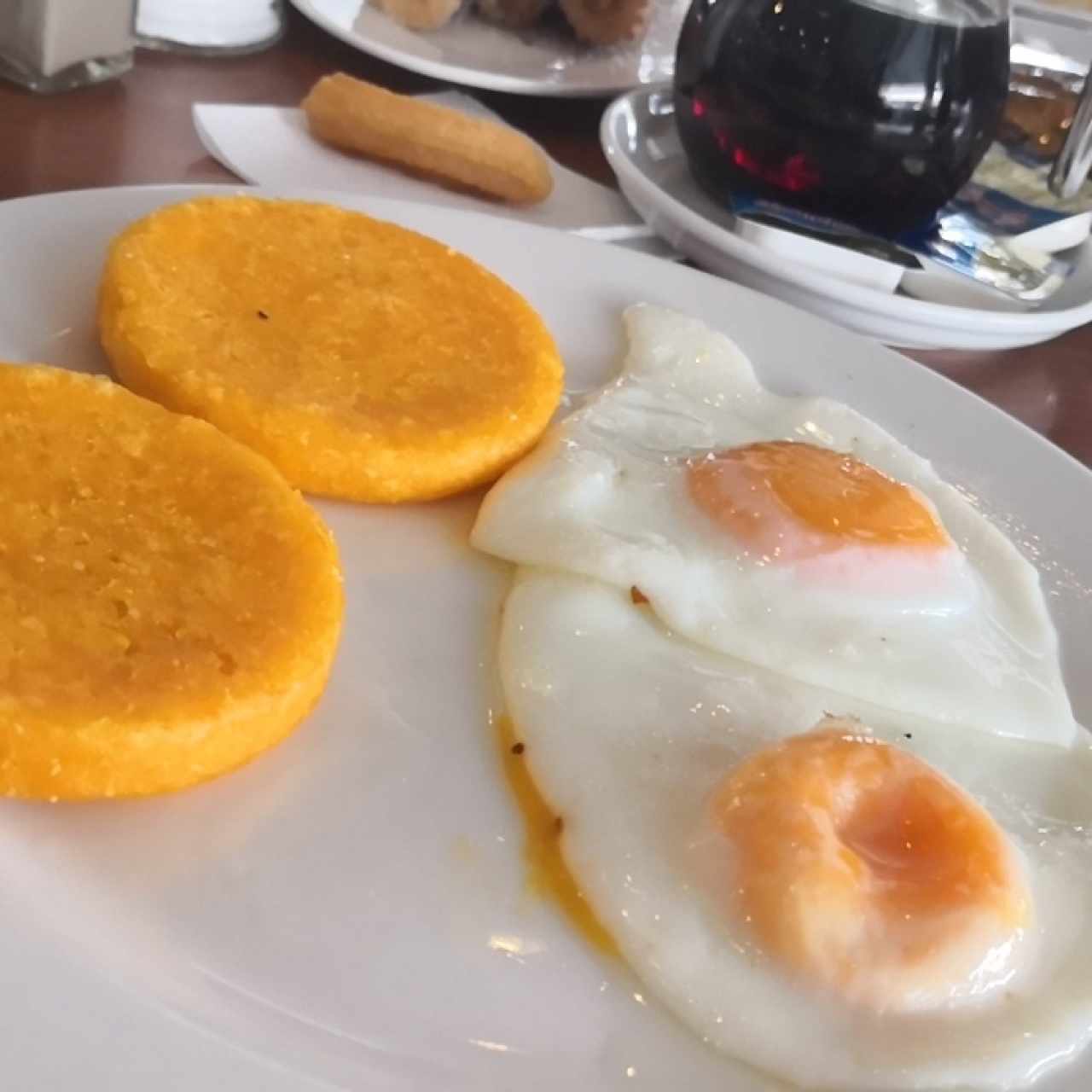 huevos fritos y tortillas