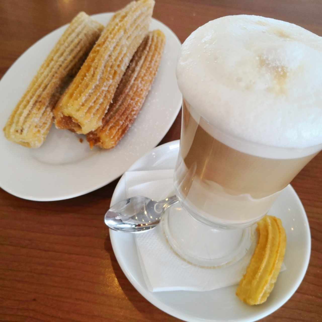 capuchino y churros