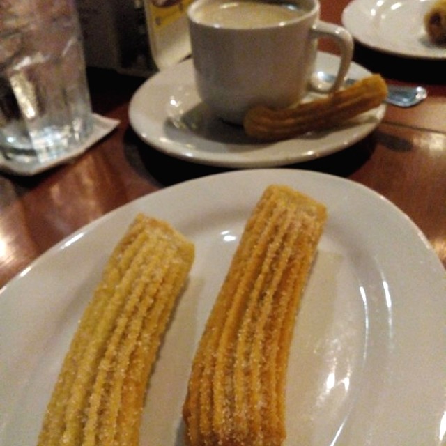 Churros rellenos de manjar