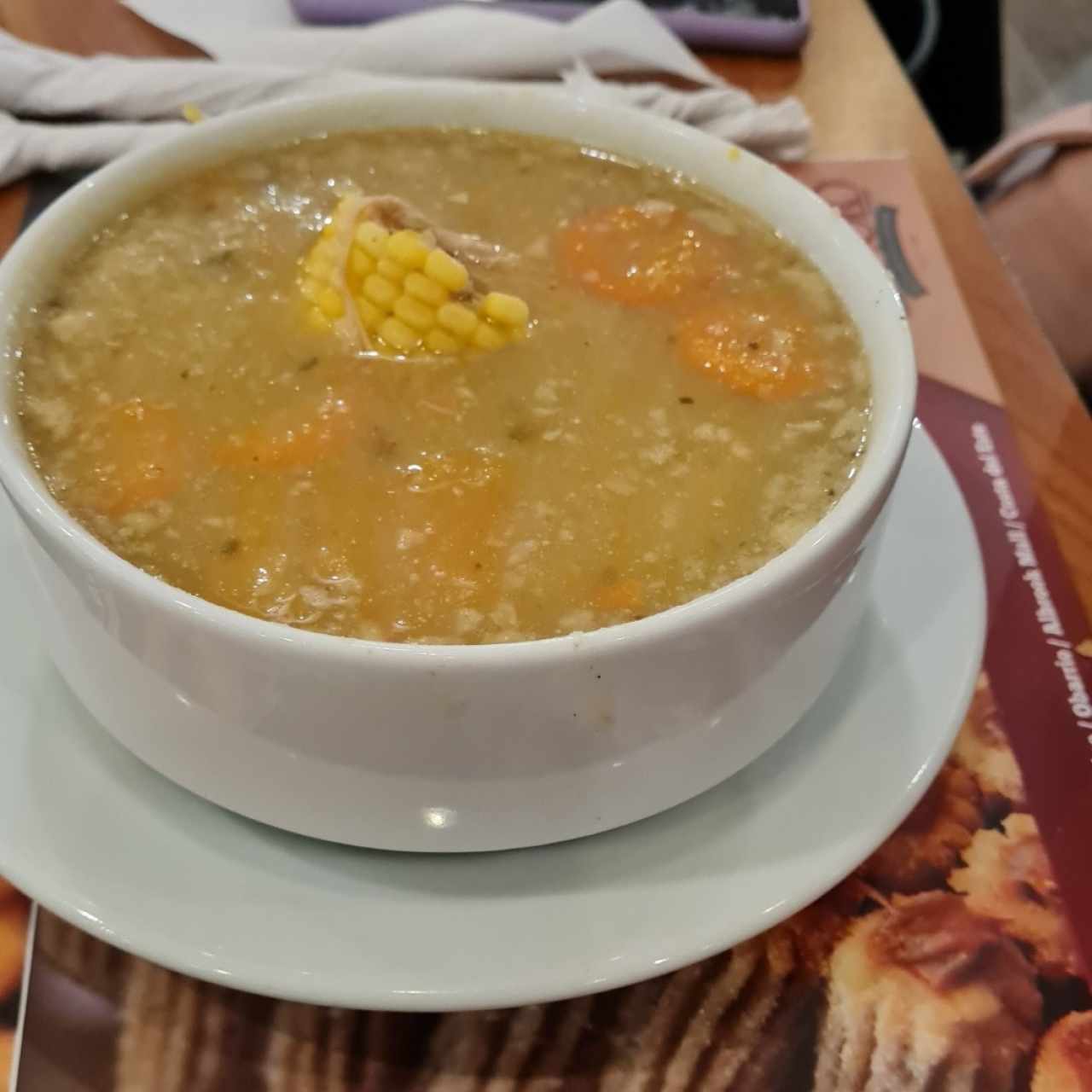 sopa de pollo