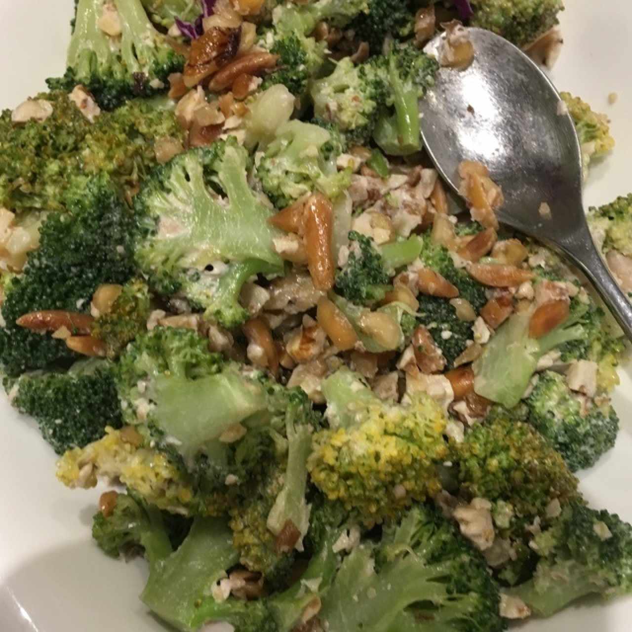 Ensalada de brocoli y nueces