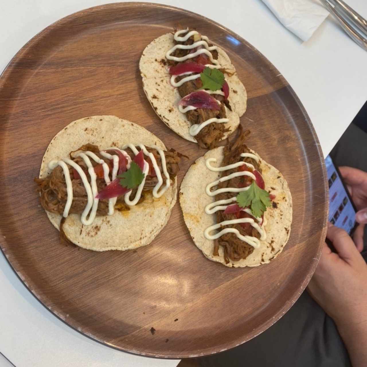 tacos de carne mechada