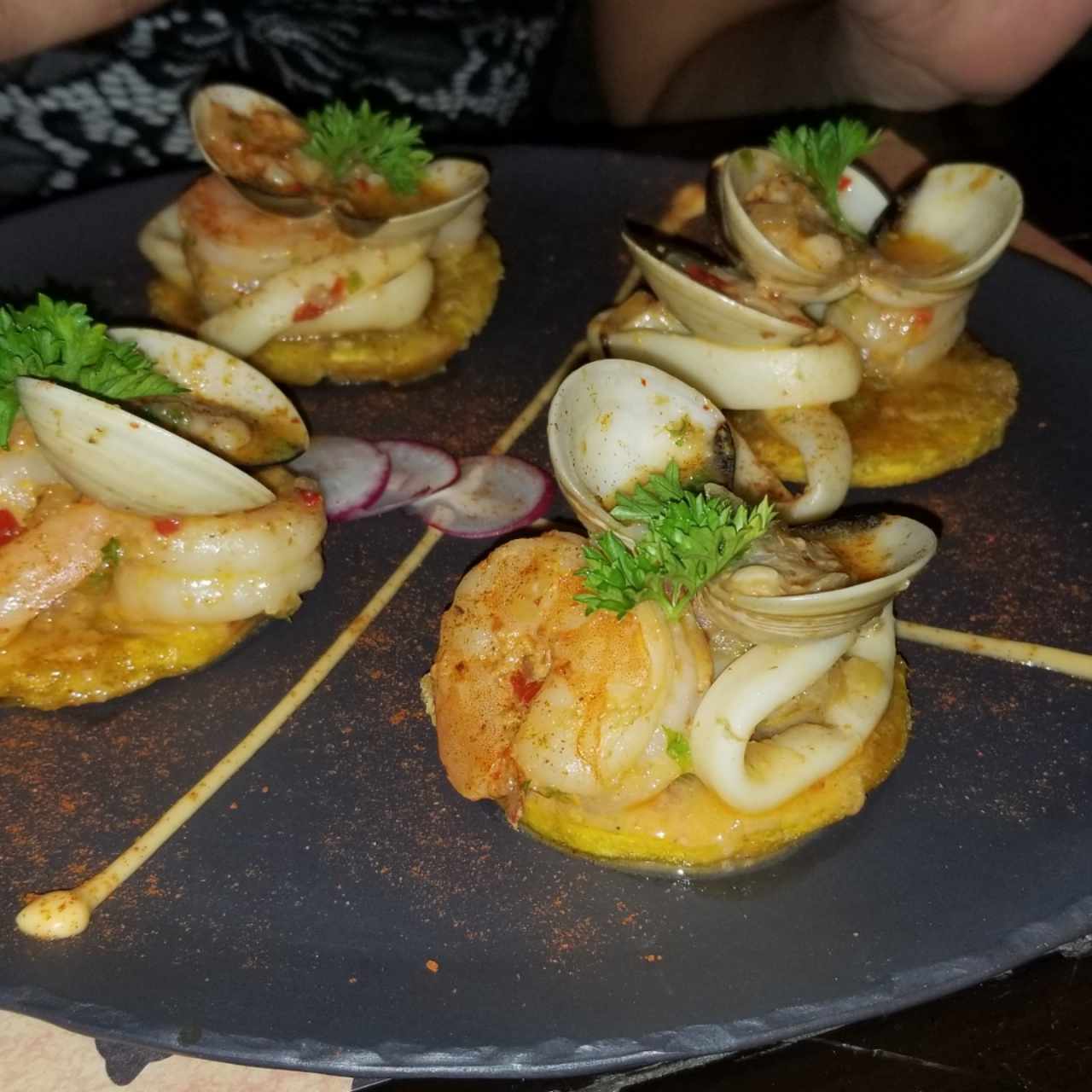 TOSTONES DE MARISCOS