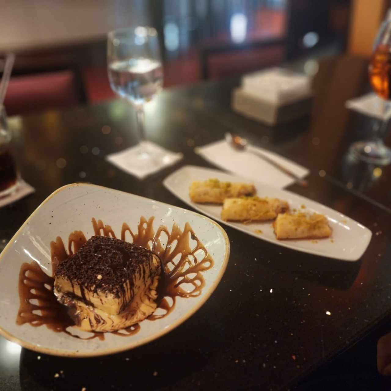 Postres - Baklava y Tiramisu