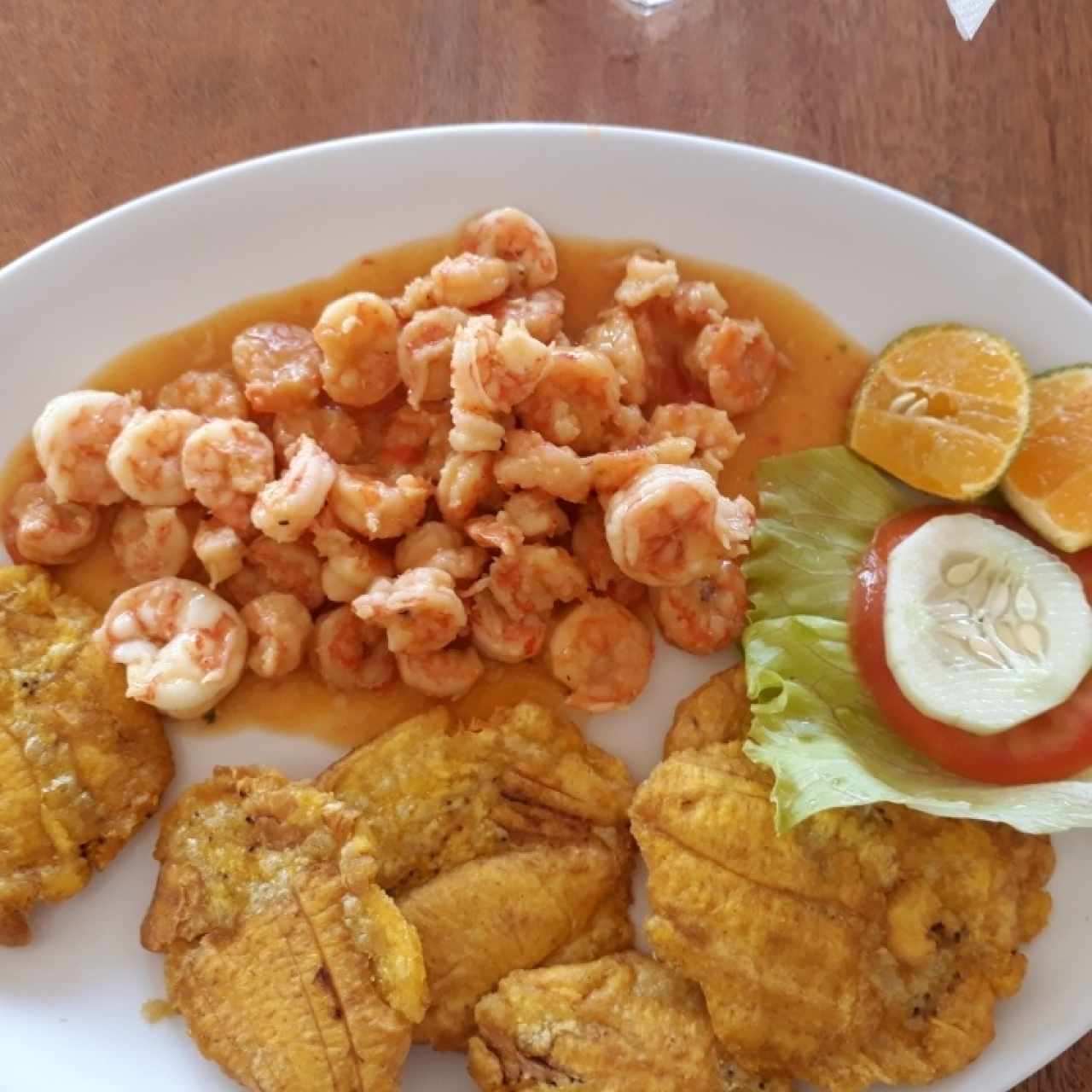 Camarones al ajillo