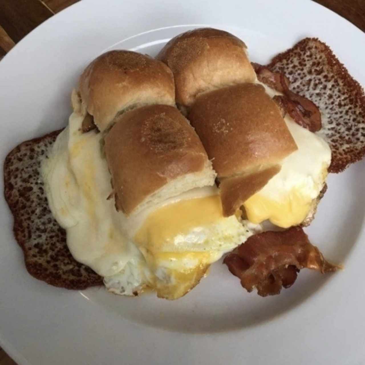 Breakfast sandwich