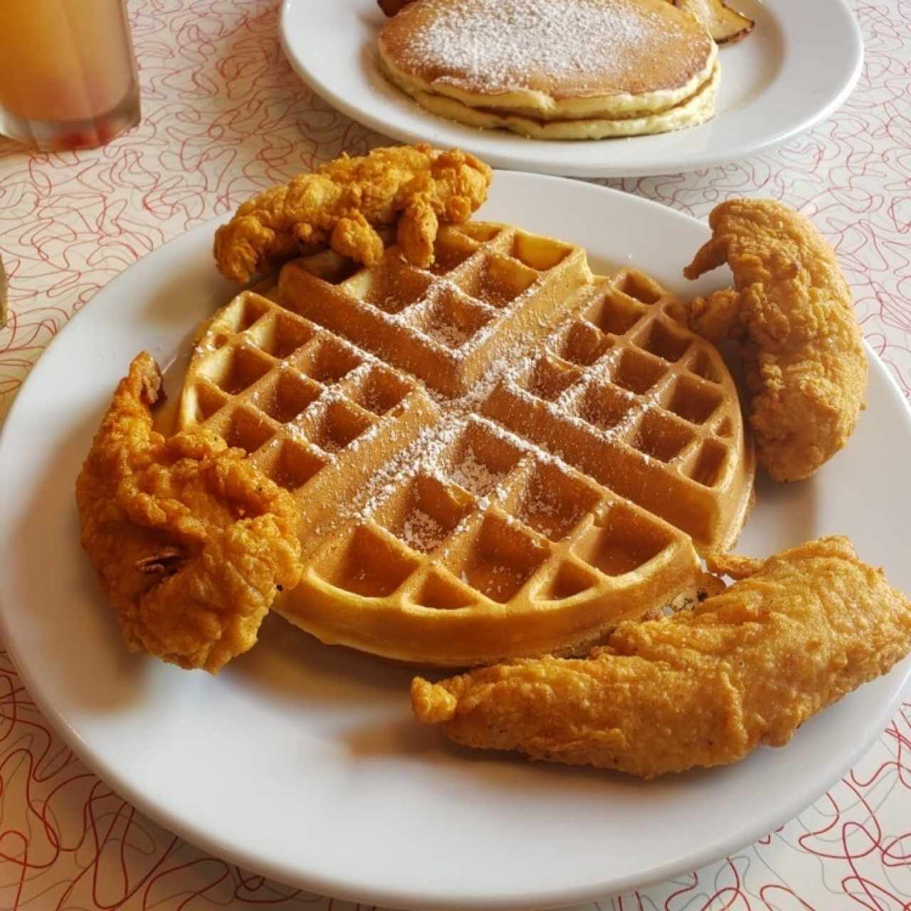 waffles con pollo