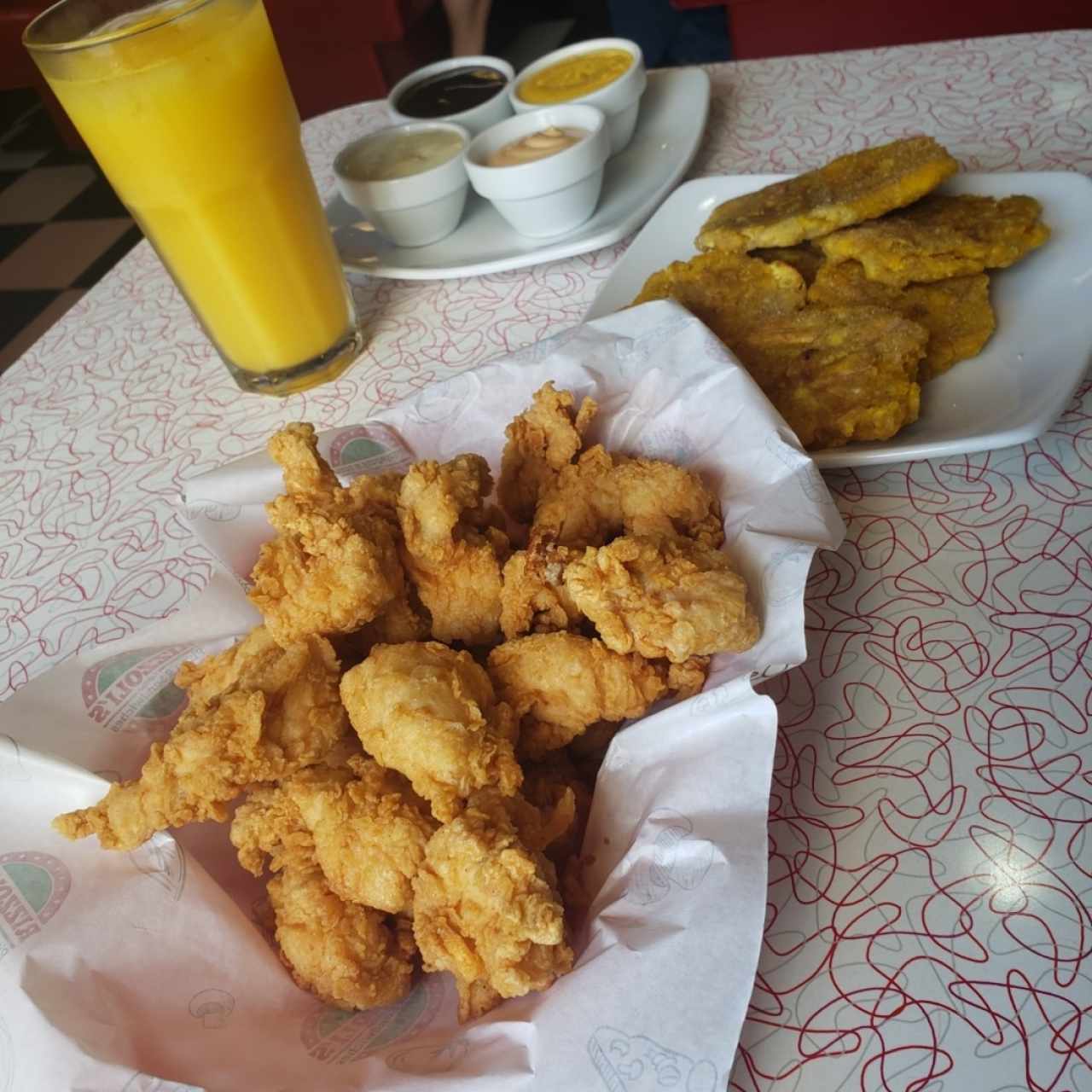 chicken bites and patacones