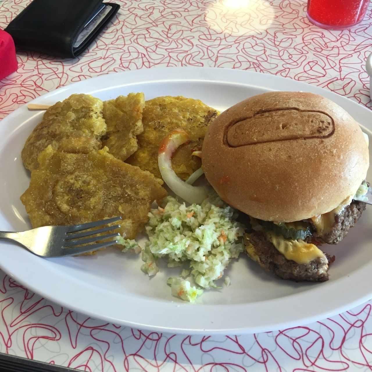 cheese burger con patacones