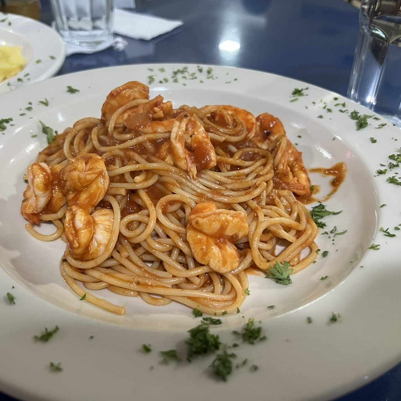 Spaghetti con camarones