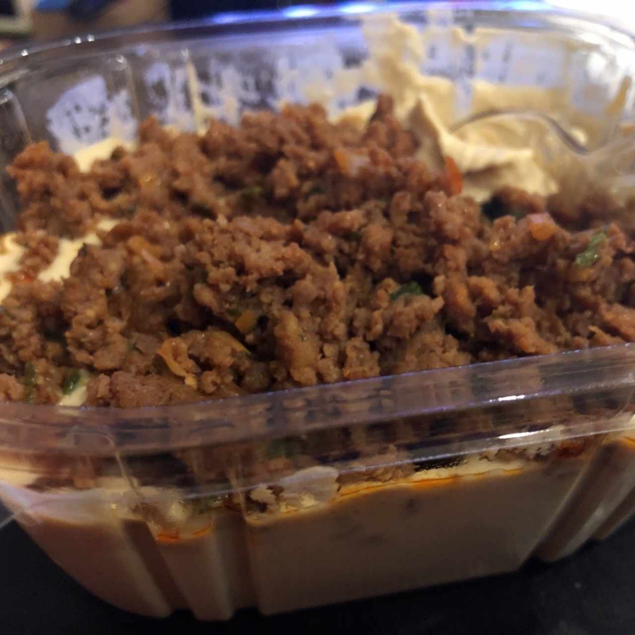 hummus con carne