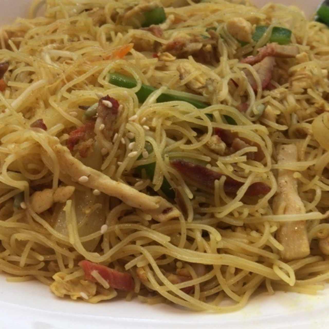 fideos singapur