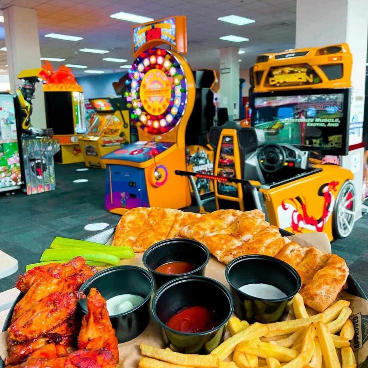 Chuck E Cheese (Multiplaza Mall)