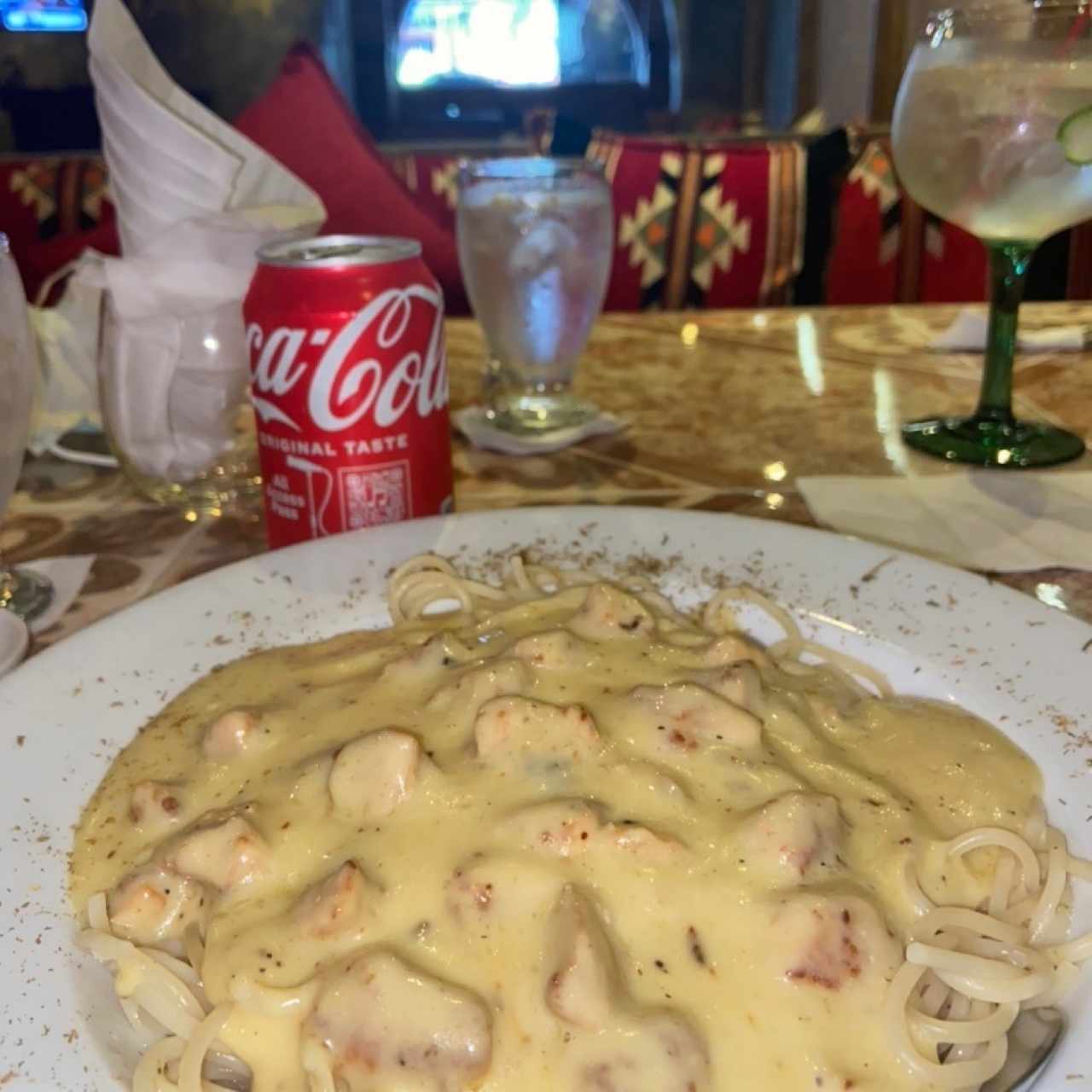 Spaghetti Alfredo con Pollo