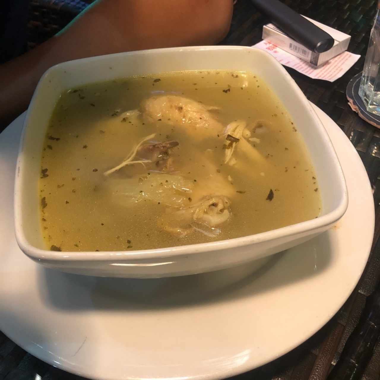 47. Sopa de pollo