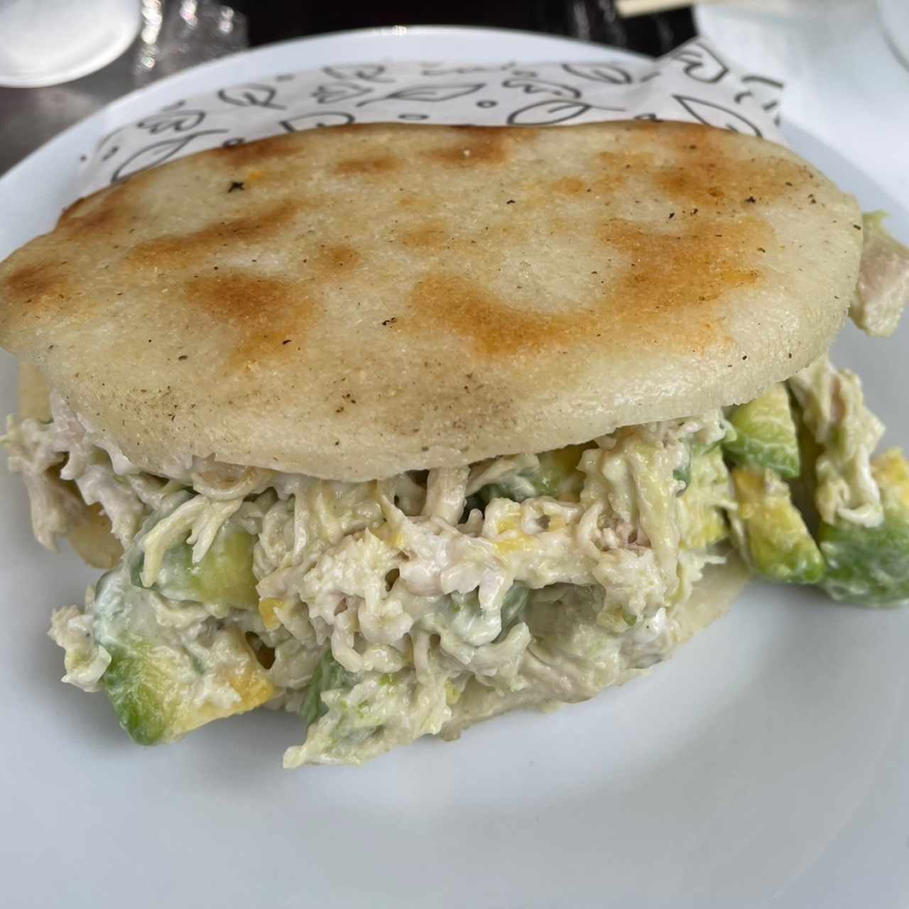 Arepa Reina Pepiada