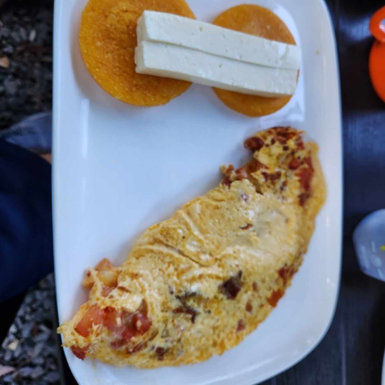 DESAYUNOS - Omelette tableño