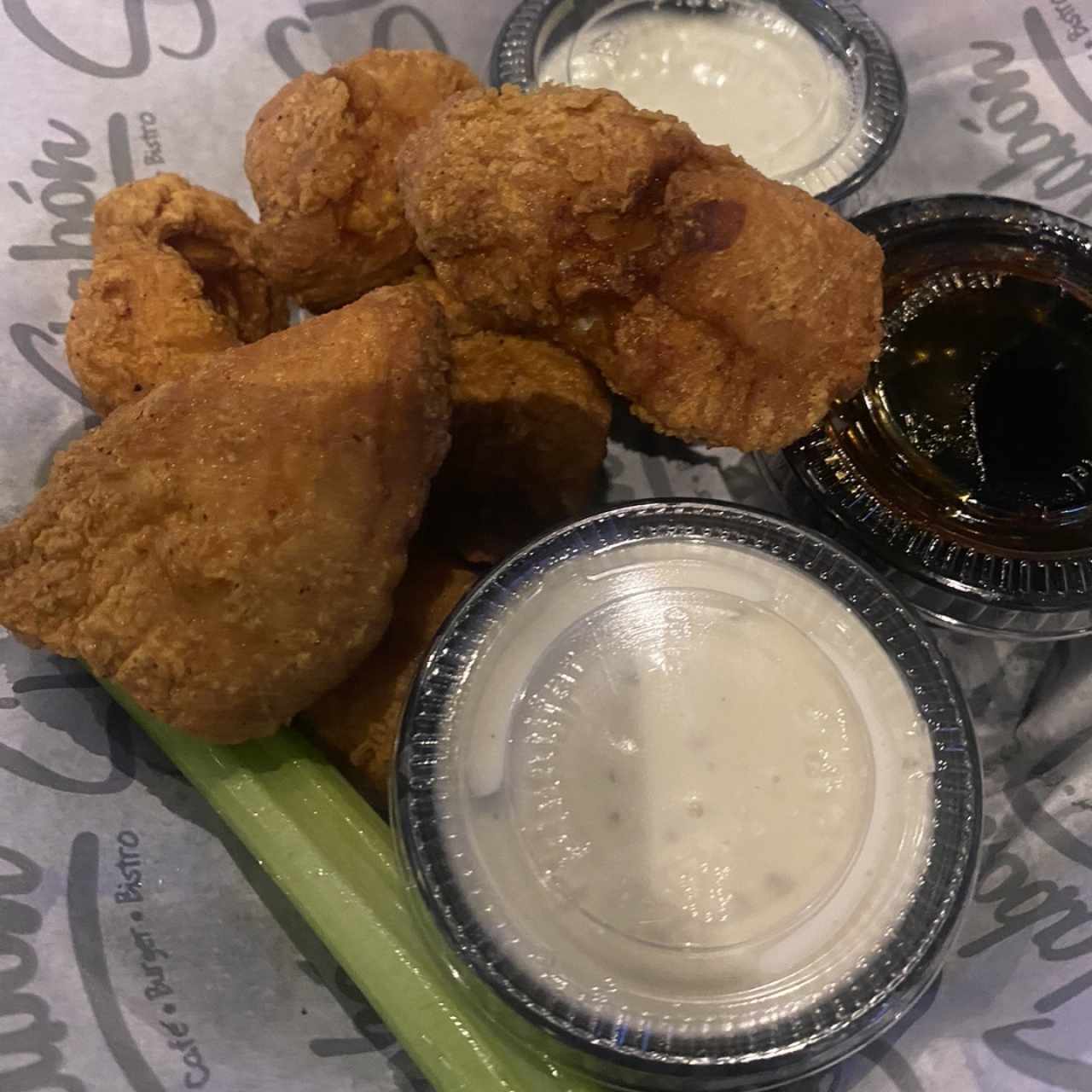 Starters - Slabón Chicken Wings