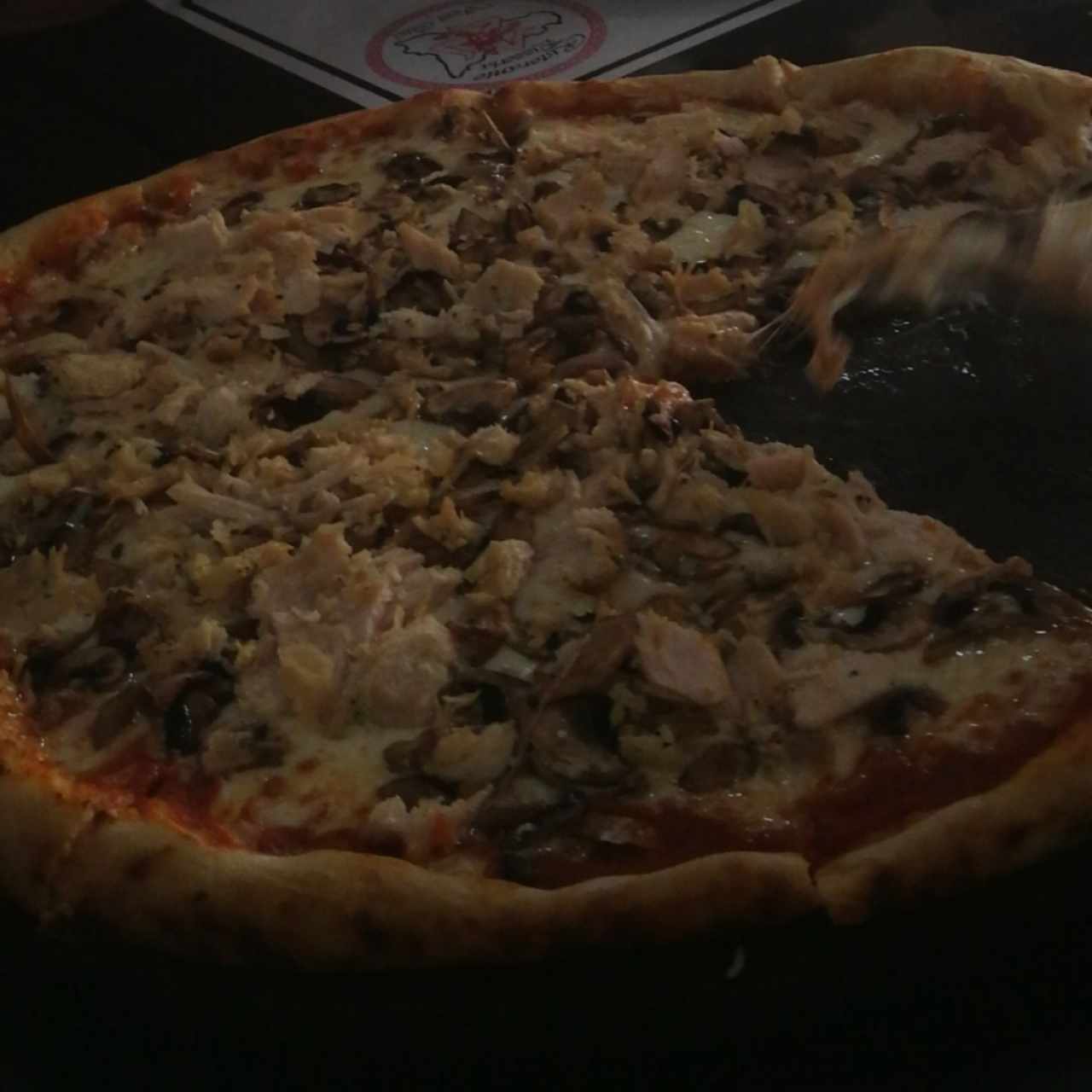 Pizza de Pollo con Hongos